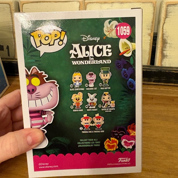 Funko Pop Cheshire Cat- Blue and Pink Figures - Picture 9 of 11